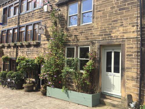Street | Haworth