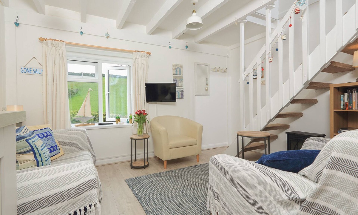 Thornlea Mews | Hope-Cove