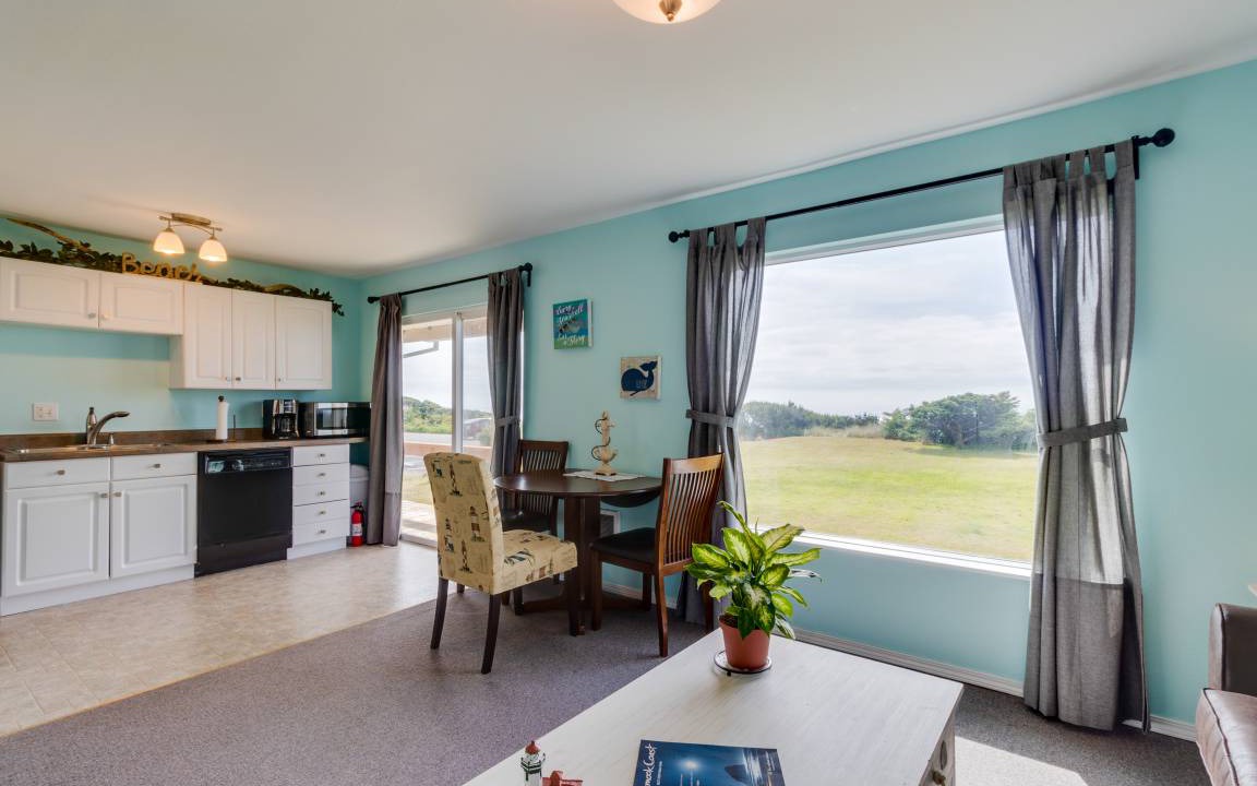 Maisonette | Rockaway Beach