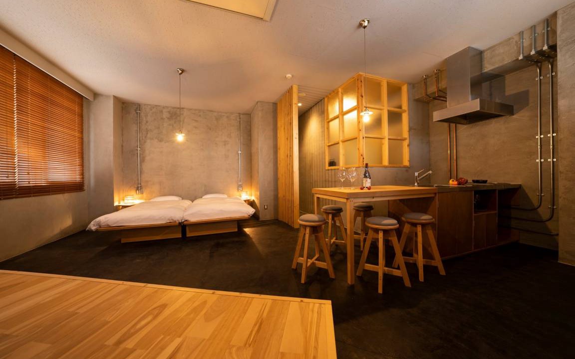 Hotel Loop | Yoichi