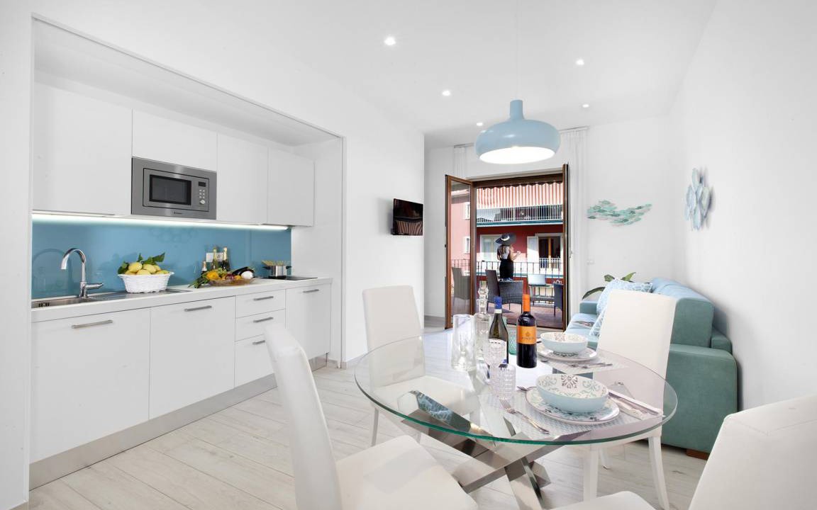 Amore Rentals Terrace Air Conditioning Internet | Sorrento