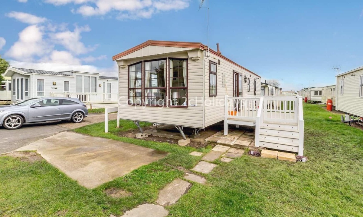 Field B | Clacton-on-Sea