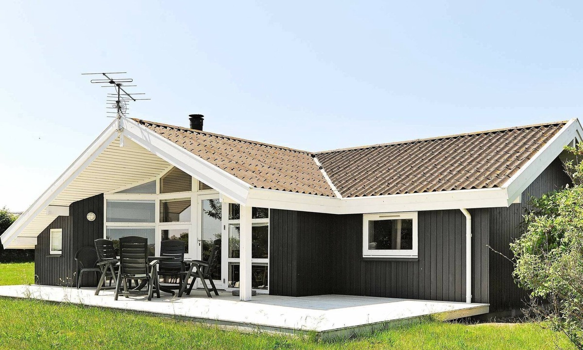 Person Holiday Ebberup | Helnæs By