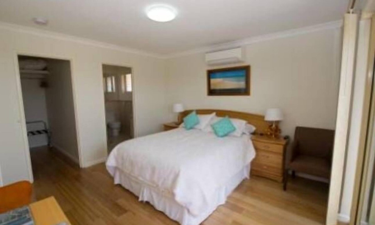 Alexander B | Castletown