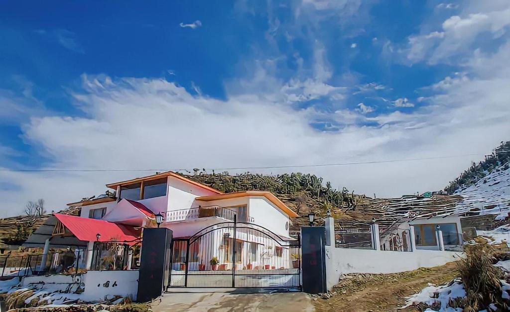 Amala Abode The Clouds | Tehri Range