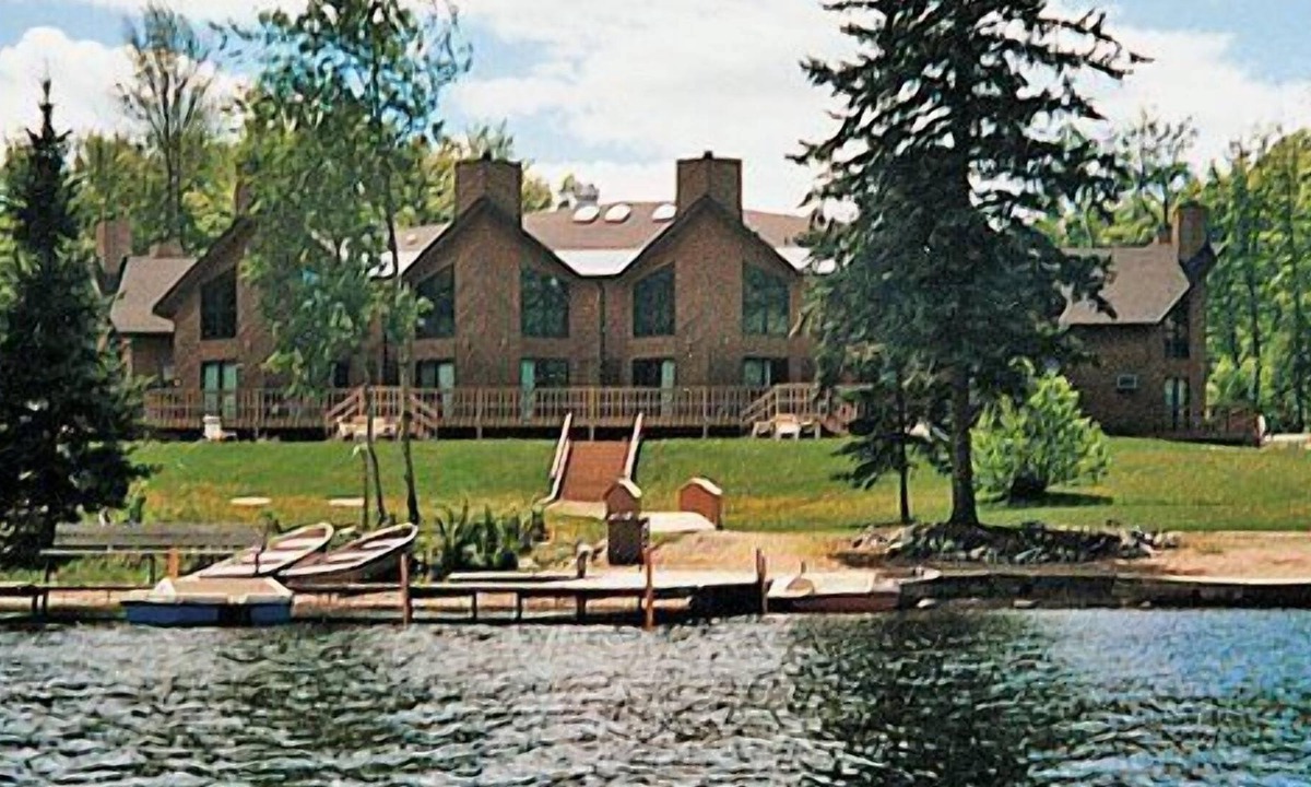 Birchwood Resort Hiller | Phelps