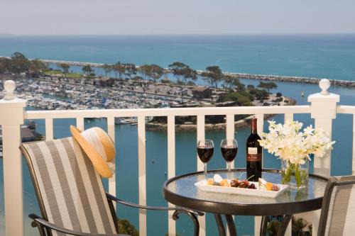 Lantern Inn Sisters | Dana Point