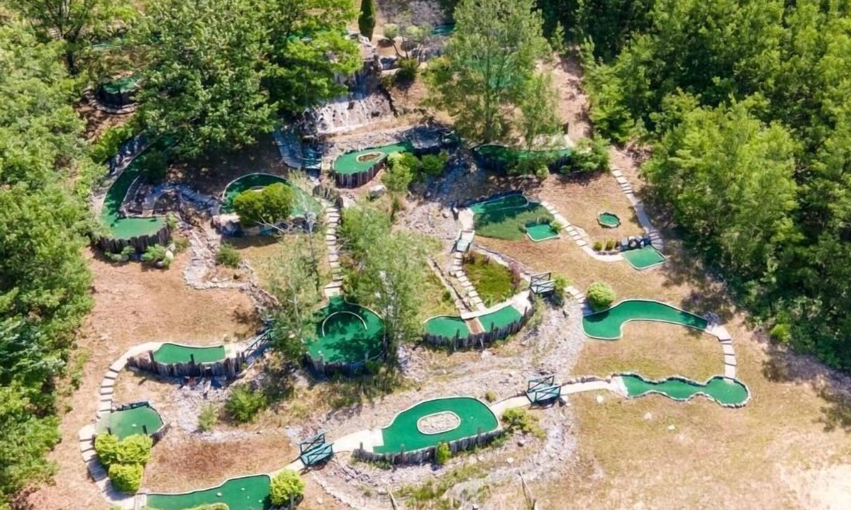 Log Beaver Creek Resort Bagley Township | Gaylord