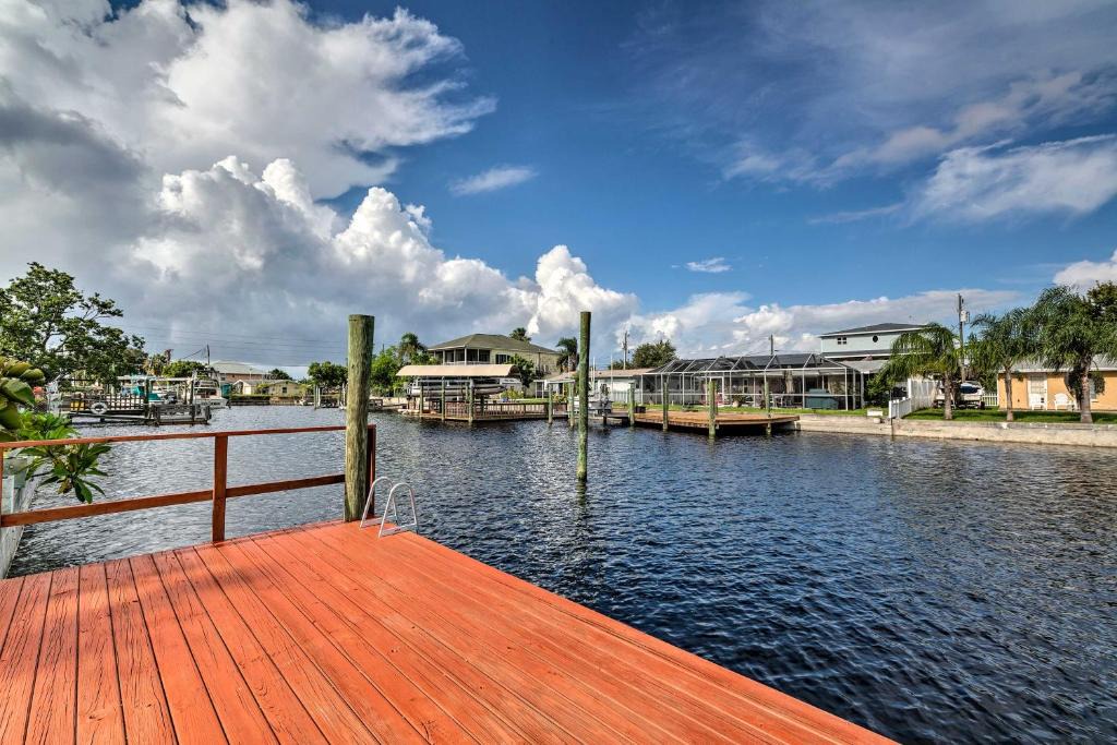 Canalfront Hudson Dock Yard | Hudson Beach Estates