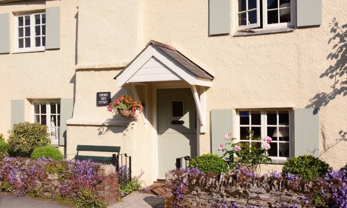 Cherry Tree Cottage Noss Mayo | Noss Mayo