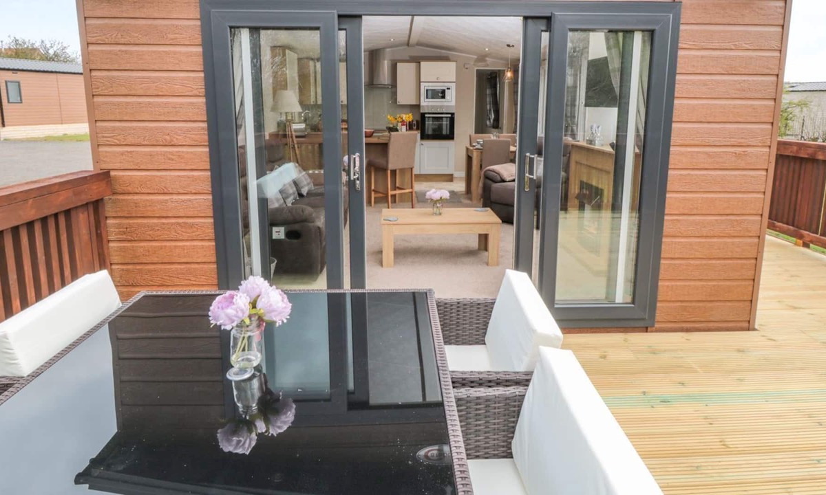 Chestnut Lodge | Runswick Bay