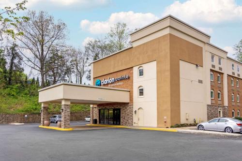 Clarion Pointe Charlottesville | Charlottesville