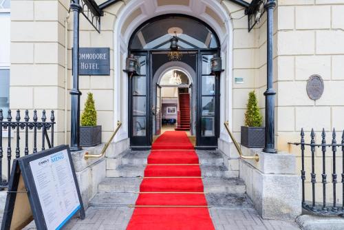 Commodore Hotel | Cobh