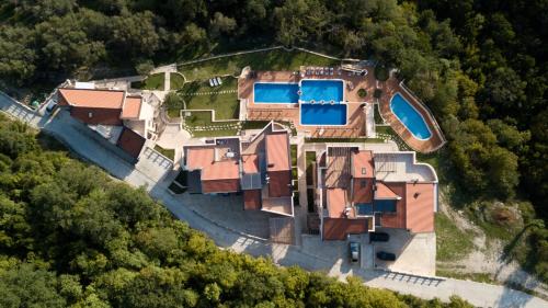 Adria Montenegro | Trebesinj