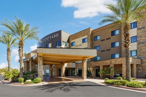 Courtyard | Mesa