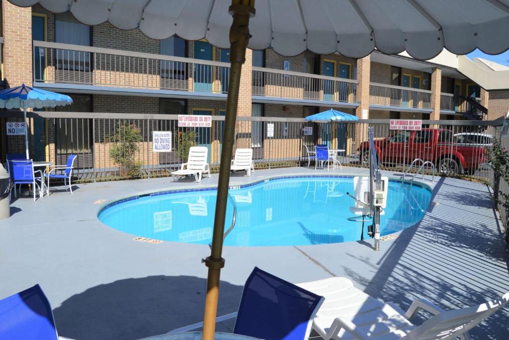 Days Inn | Easley