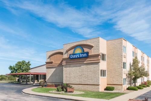 Days Inn | Kirksville
