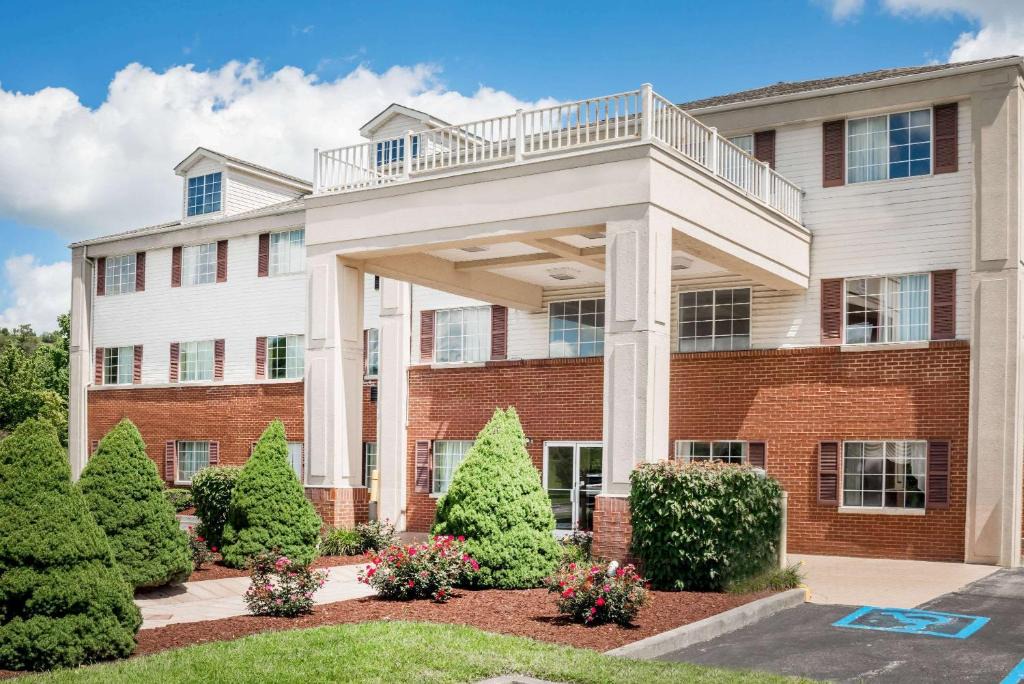 Days Inn | Norton