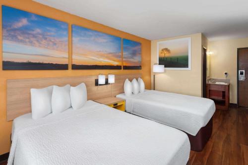Days Inn | Cherry Valley