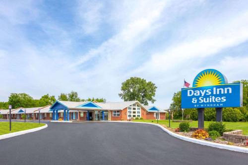 Days Inn | Wauseon
