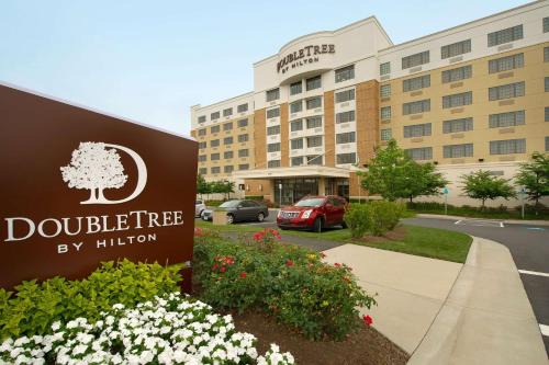 Doubletree | Dulles Town Center