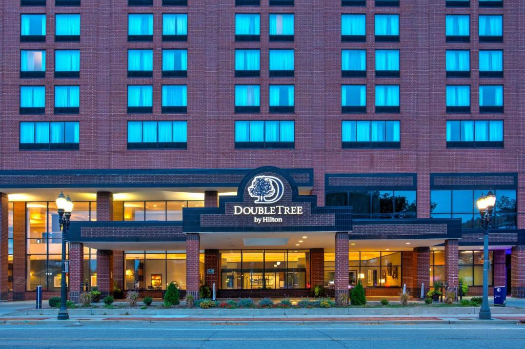 Radisson Hotel At The Capitol | Downtown