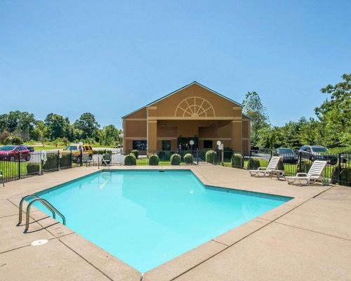 Quality Inn | Hickman