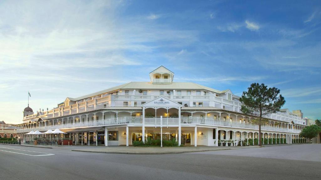 Esplanade Hotel | Fremantle