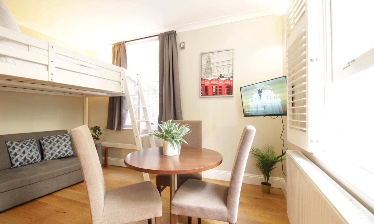 Victoria | Tachbrook