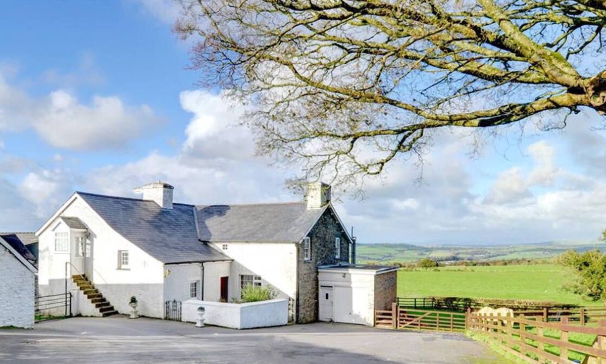 Granar Garth | Llanilar