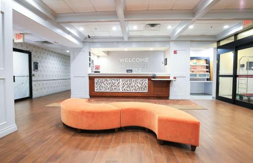 Hampton Inn Suites Robbinsville | Bordentown