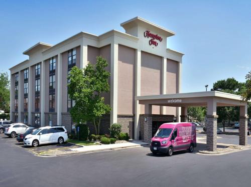 Hampton Inn Des | Greater South Side