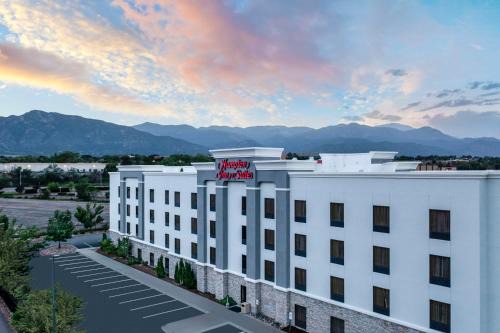 Hampton Inn Suites Colorado | Southwest Colorado Springs