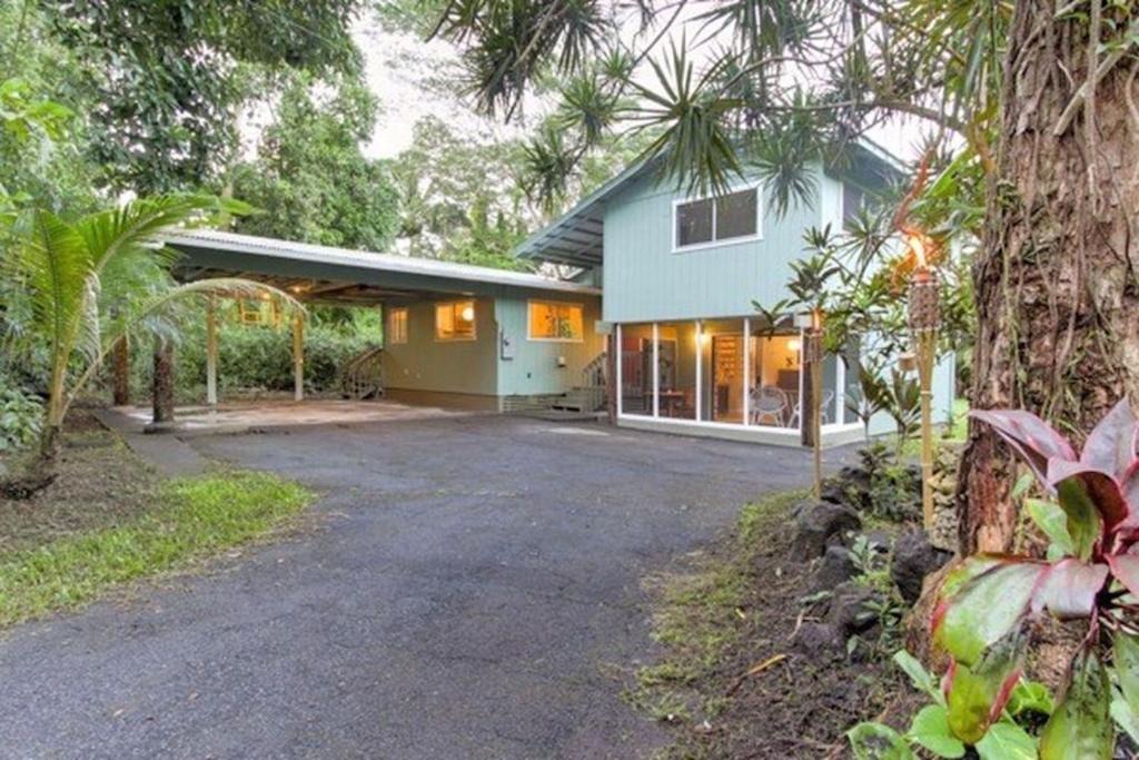 Hale | Kapoho