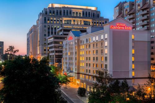 Hilton Garden Inn Plaza | Radnor - Fort Myer Heights
