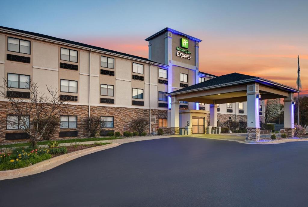 Holiday Inn Express Marshall Ihg Hotel | Marshall