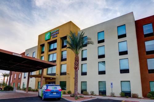 Mphx Phoenix | Desert Ridge West