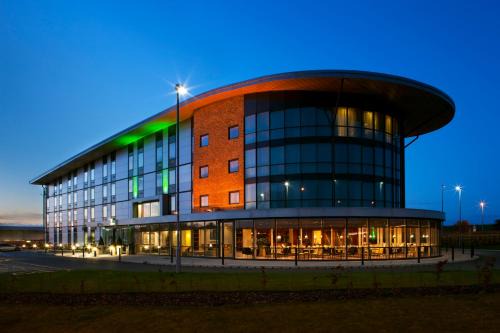 Holiday Inn Salisbury Stonehenge Ihg Hotel | Amesbury