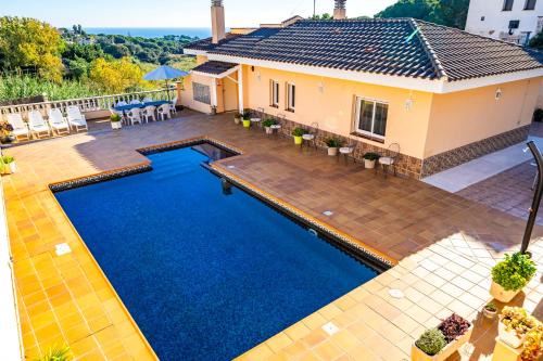 Homeholidaysrentals | Sant Cebria de Vallalta
