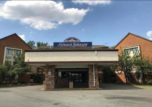 Howard Johnson | Newark