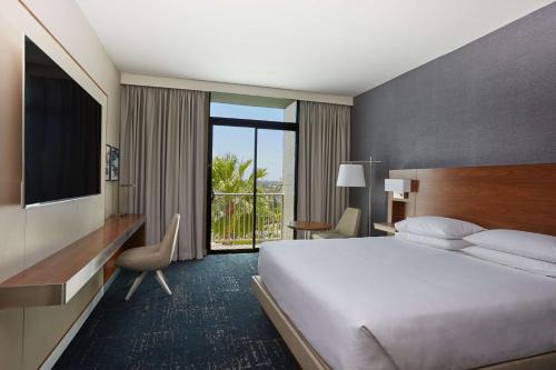 Hyatt Regency John Wayne Airport Newport Beach | Airport Area