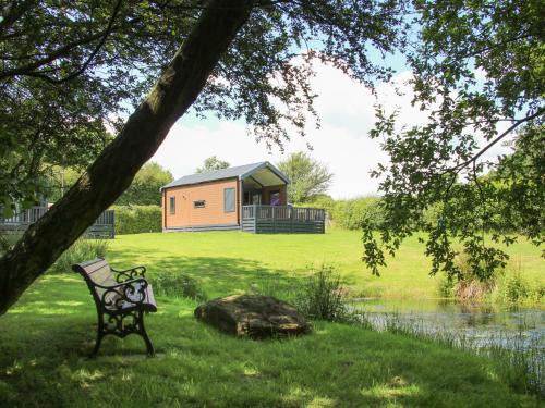 Jacob Meadow Pod | Church Stoke