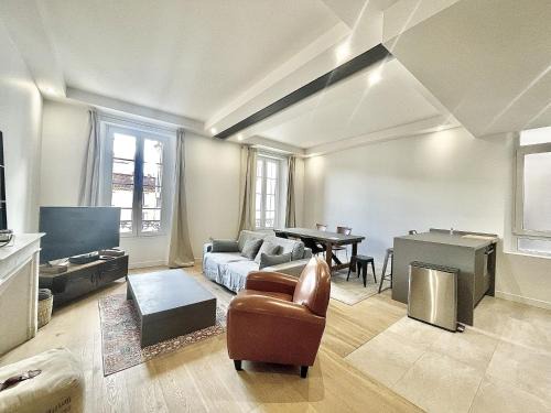 Jaures | Cannes City Centre