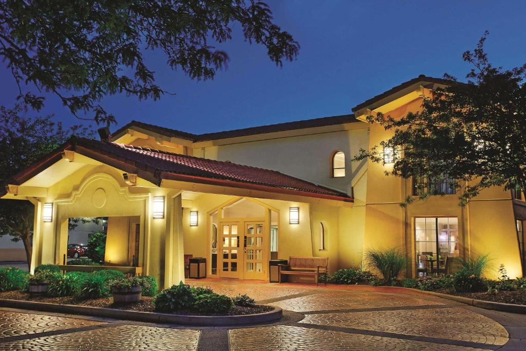 La Quinta Inn | Champaign
