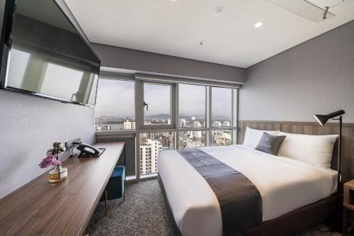 Hotel | Saha