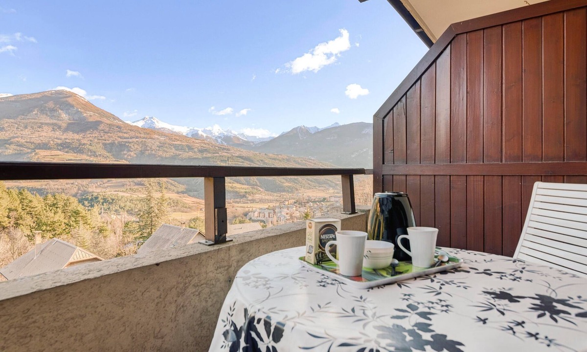 Magnifique Vue Sur Les Montagnes | Embrun