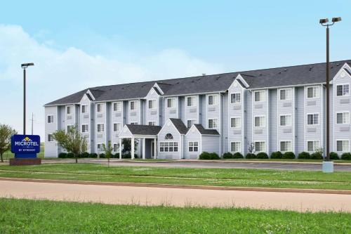 Microtel Inn | Champaign
