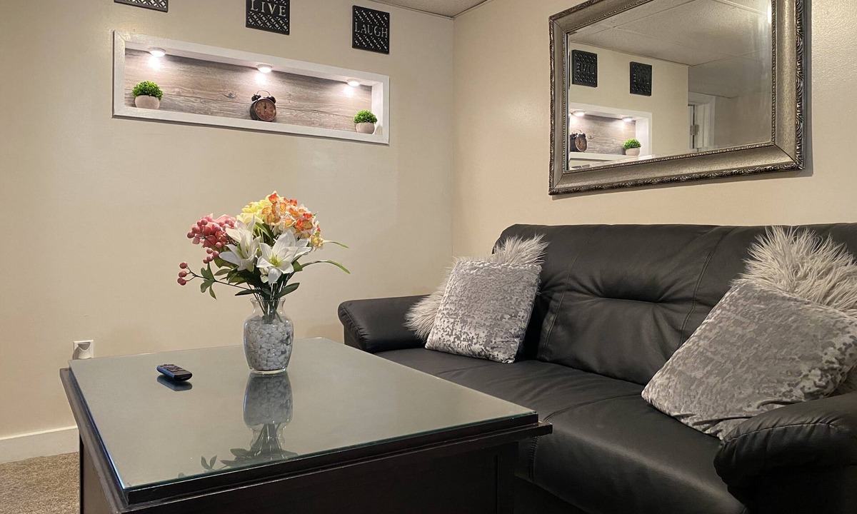 Modern West | West End