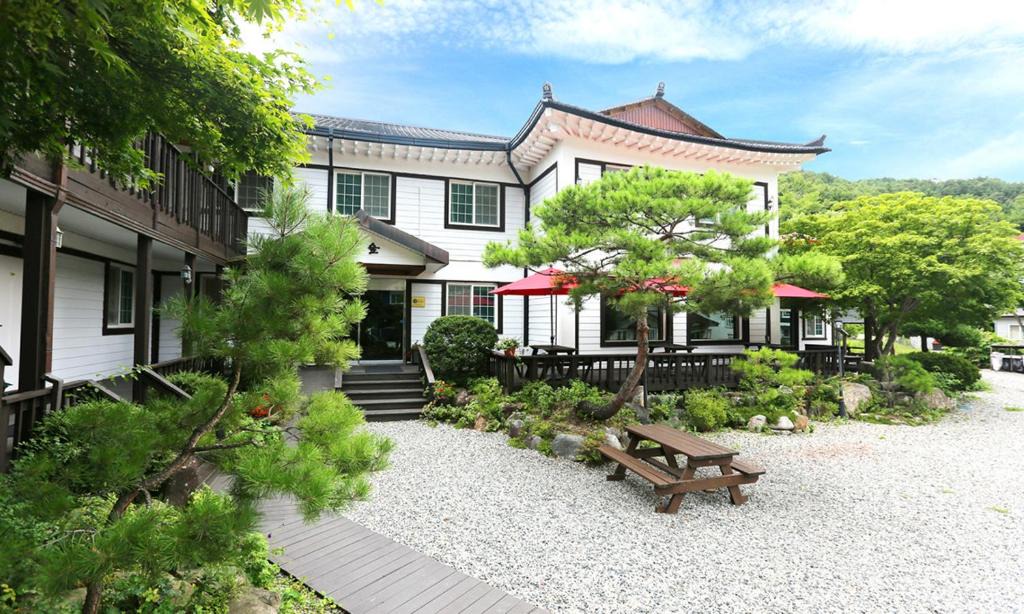 Muju Pension | Samgong-ri