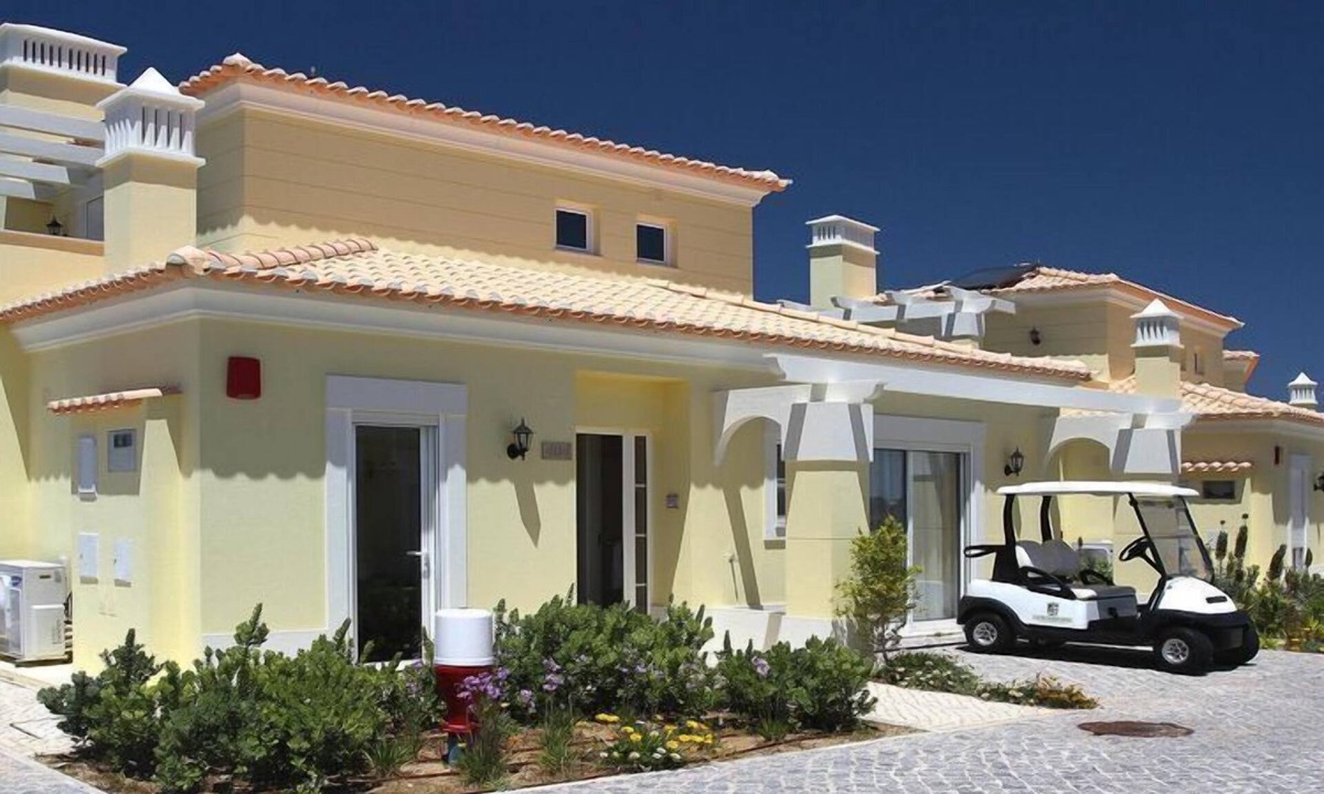 Holiday Max Pers Castro Shared | Castro Marim